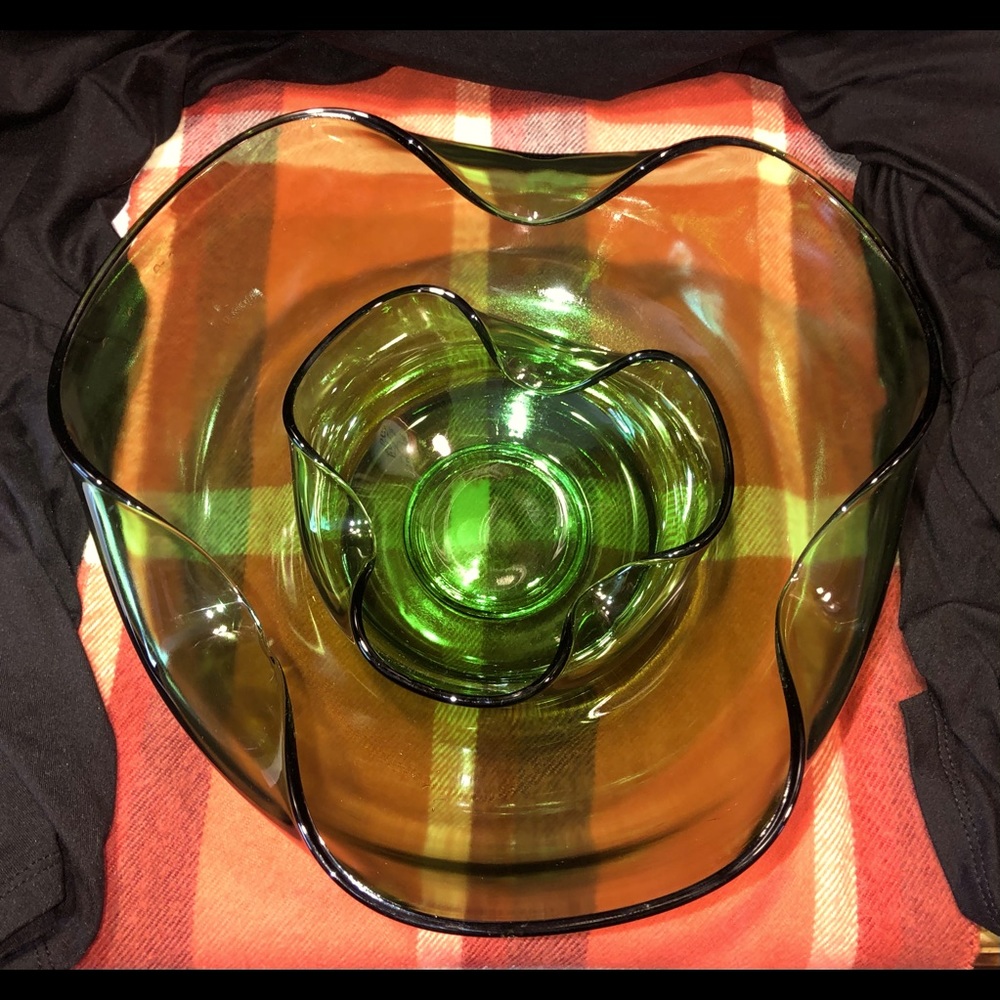 Vintage Decorative Fluted Green Bowls